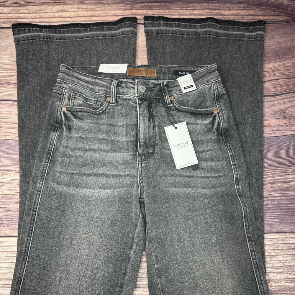 JUDY BLUE Gray Denim  BELLJeans